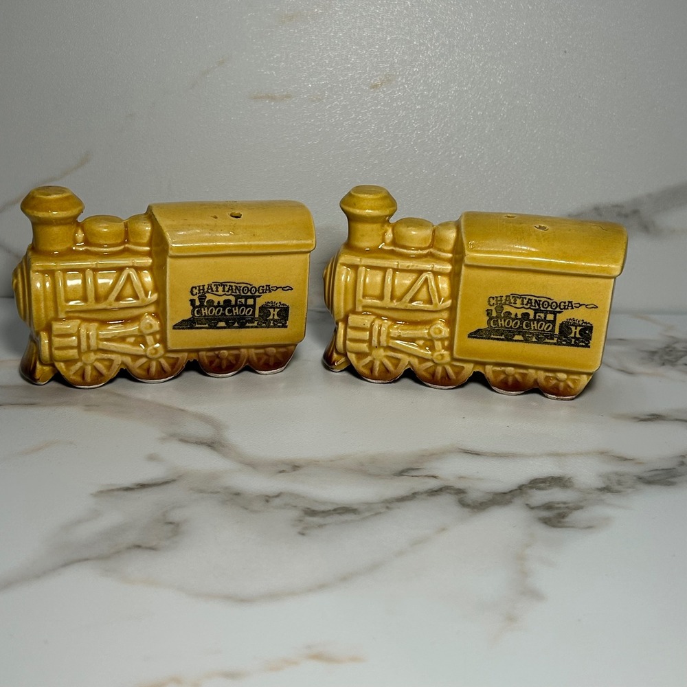Vintage Chattanooga Choo Choo Train Salt and Pepper Shakers Set Ceramic Japan